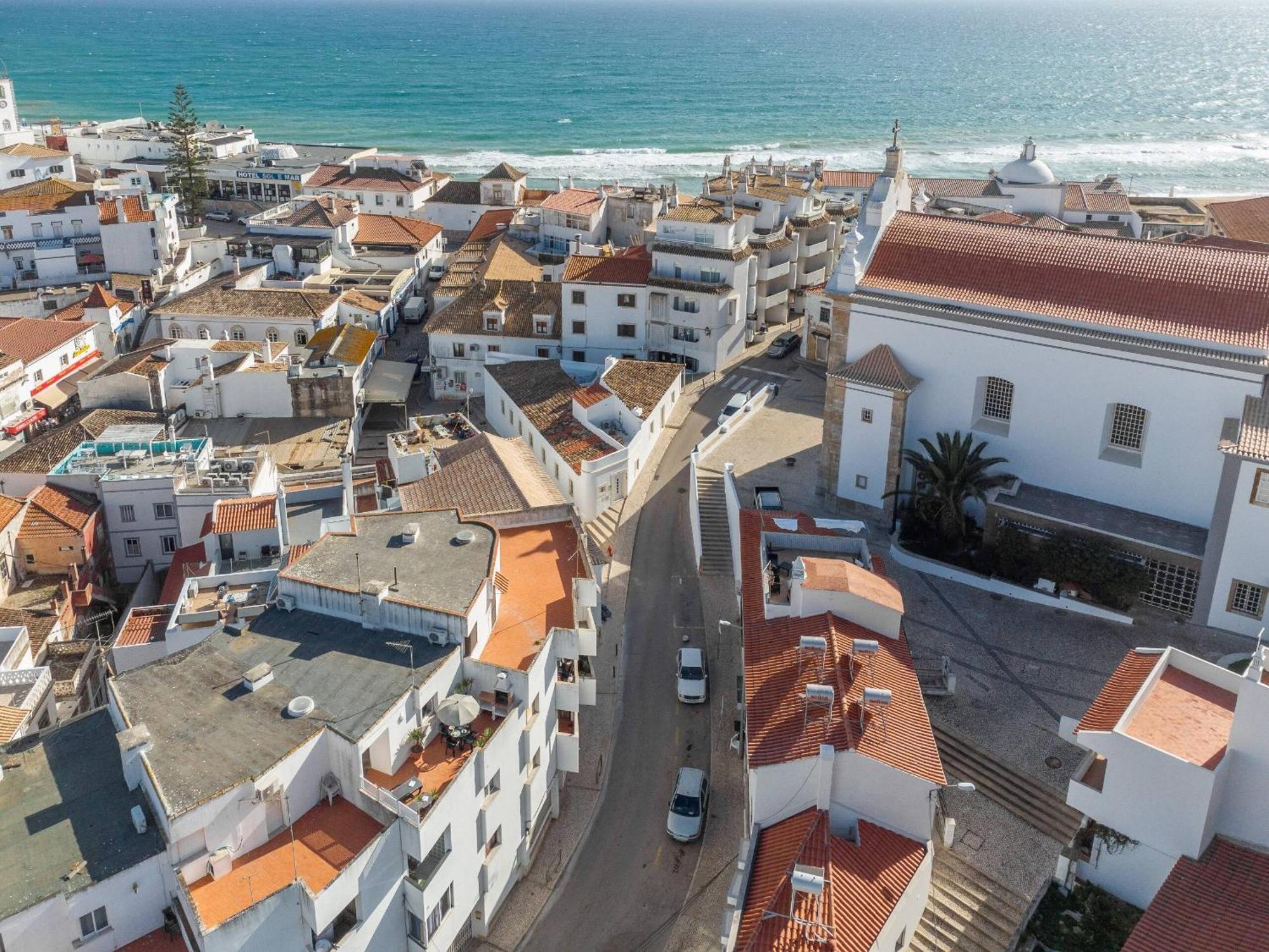 Lena'S Beach House By Hellovacations Albufeira Exterior photo